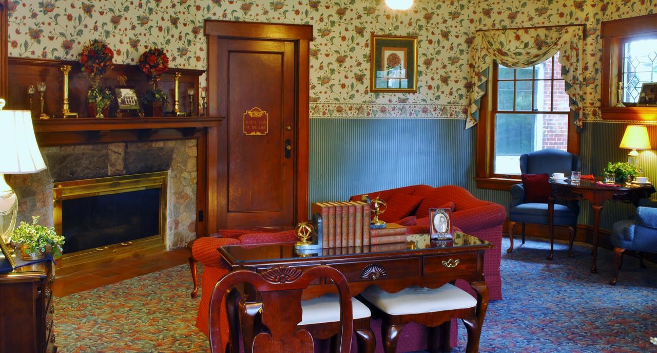 Arbor Hill Inn La Porte Eksteriør bilde