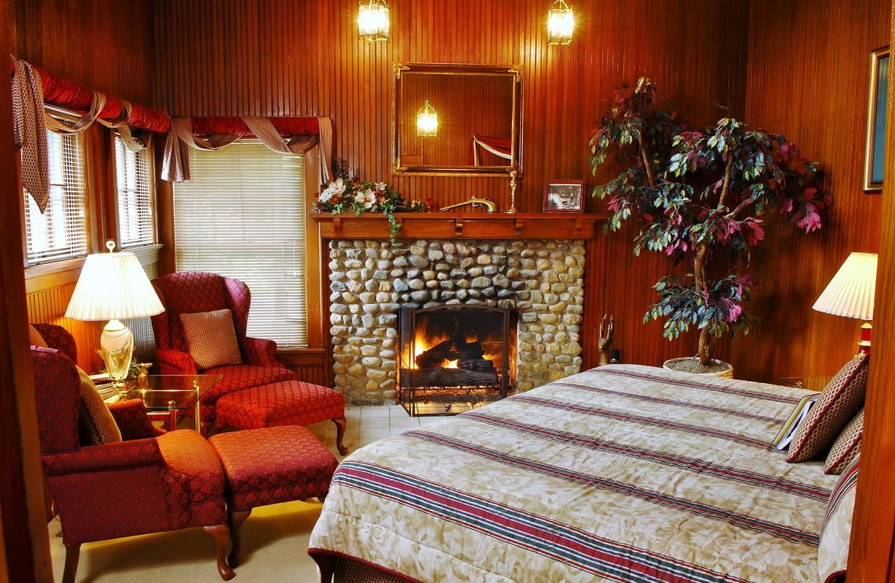 Arbor Hill Inn La Porte Eksteriør bilde