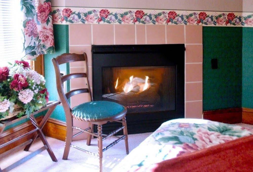 Arbor Hill Inn La Porte Eksteriør bilde