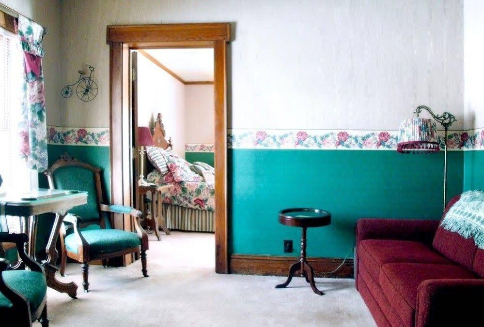 Arbor Hill Inn La Porte Eksteriør bilde